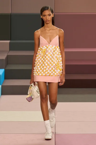 Look 46